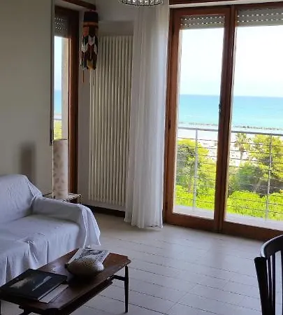 Vista Mare 2 דירה *